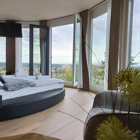 West Panorama Penthouse - Apartment With A Fantastic View Of The City Szombathely Exterior foto