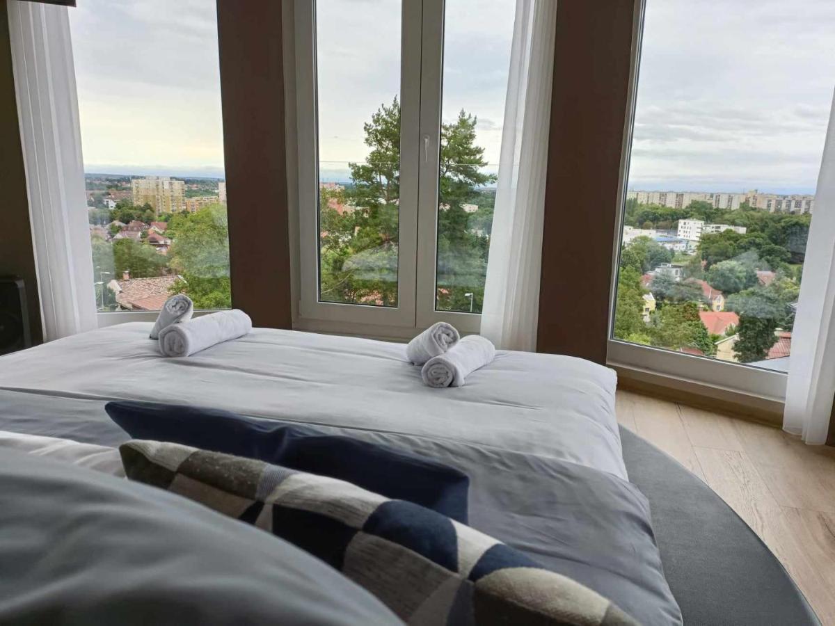 West Panorama Penthouse - Apartment With A Fantastic View Of The City Szombathely Exterior foto