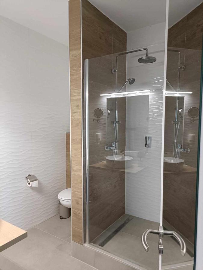 West Panorama Penthouse - Apartment With A Fantastic View Of The City Szombathely Exterior foto