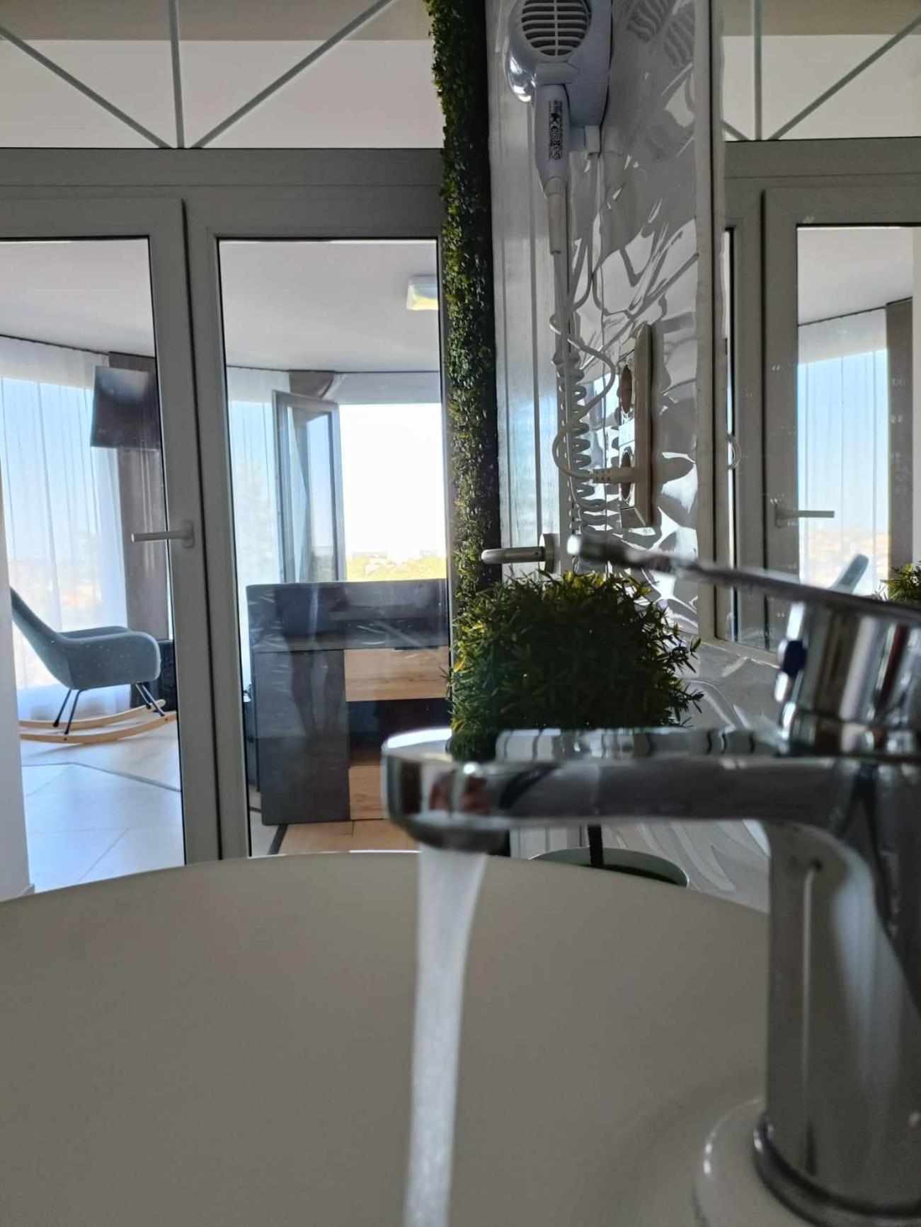 West Panorama Penthouse - Apartment With A Fantastic View Of The City Szombathely Exterior foto
