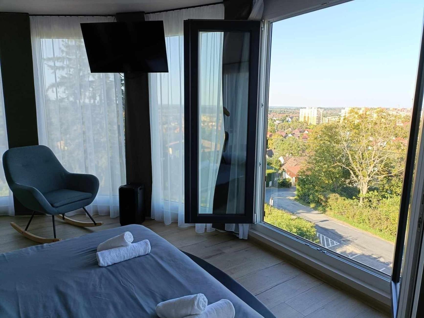 West Panorama Penthouse - Apartment With A Fantastic View Of The City Szombathely Exterior foto